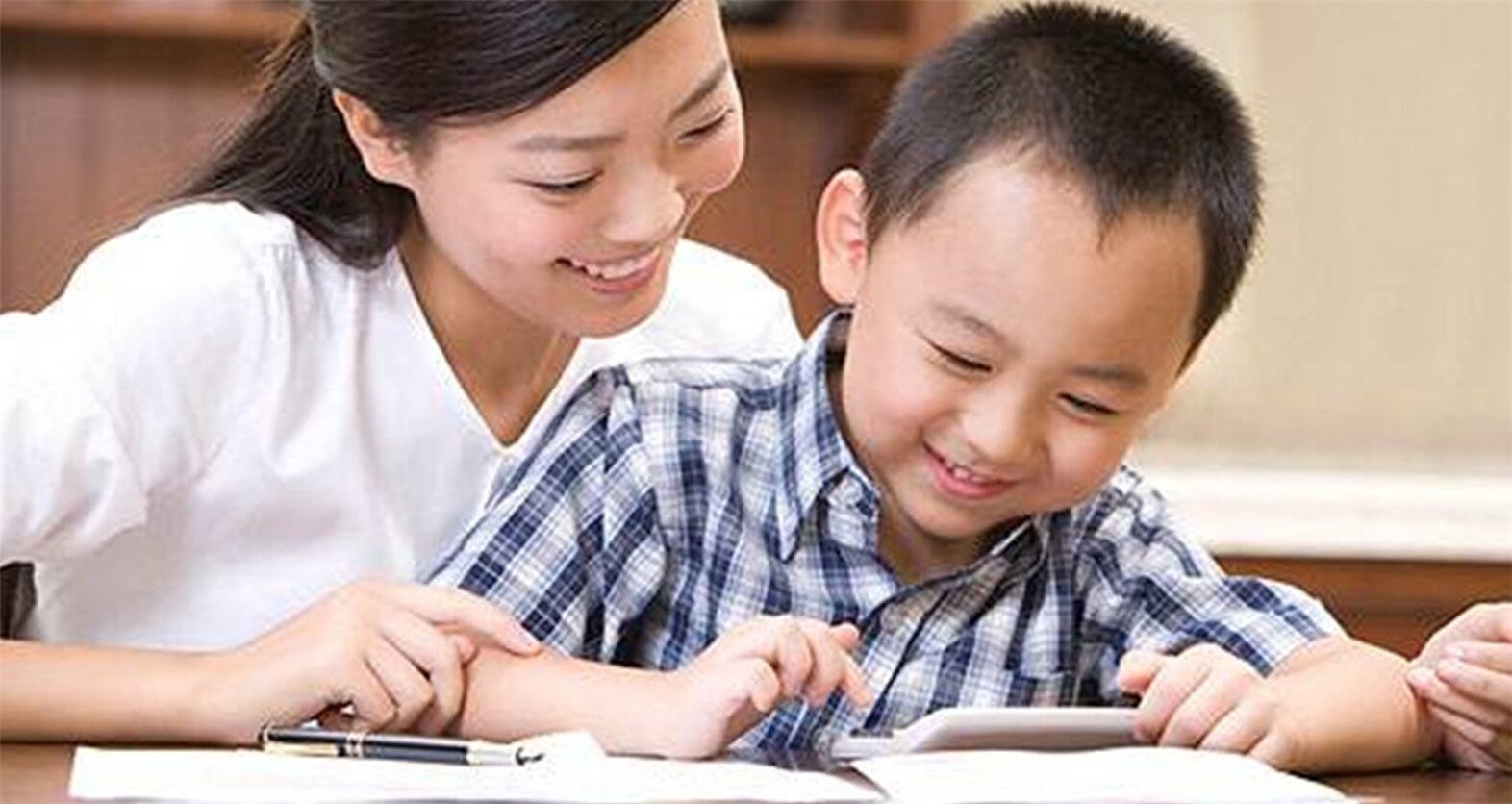 Seven problems your child faces when learning English. How many of your children have these?